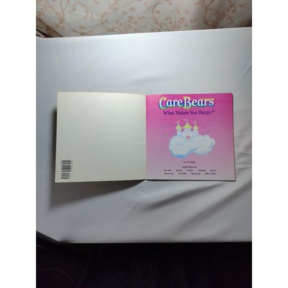 ORIGINAL Vintage 2002 Care Bears What Makes You Happy Paperback Book - Picture 3 of 12
